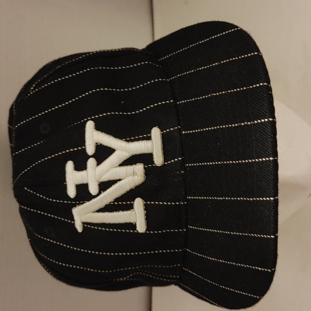 New York Pinstripes hat H1 - Picture 1 of 6